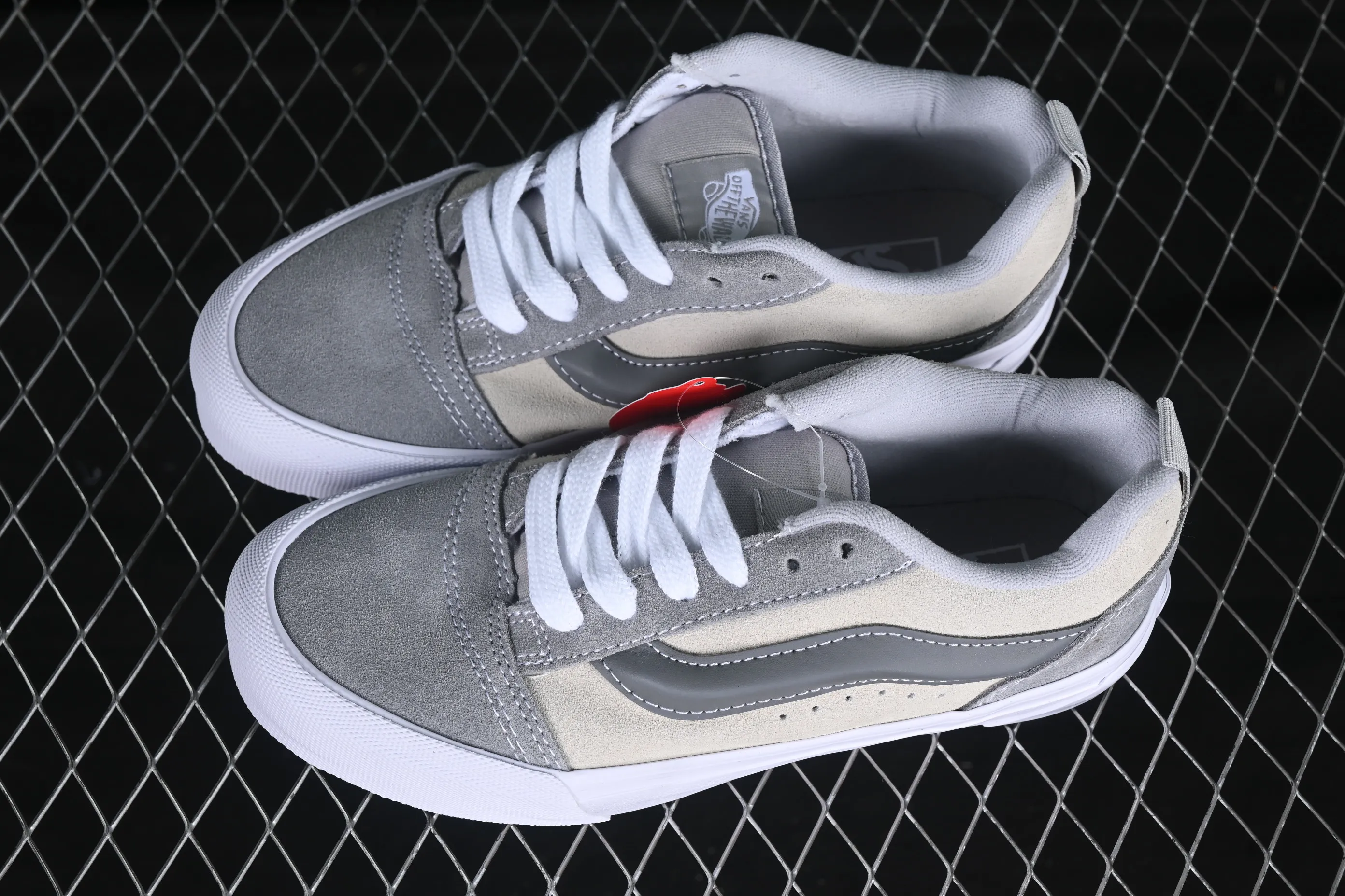 All categories Vans Vans series Vans Low Vans low-top Vans Knu Skool Vans low-top retro casual fat bread shoes VN000D22BH7